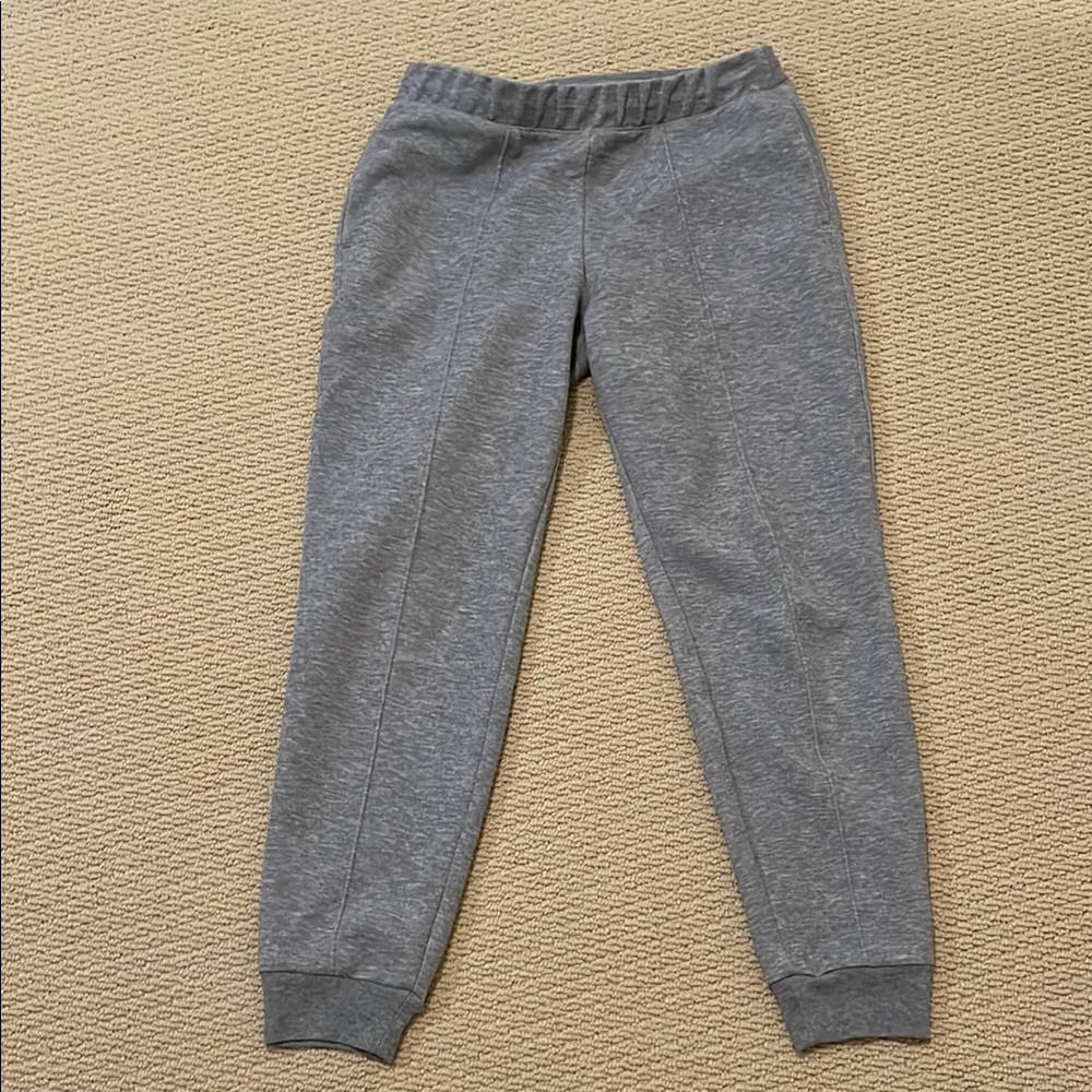Uniqlo | Pleated Grey Sweatpants